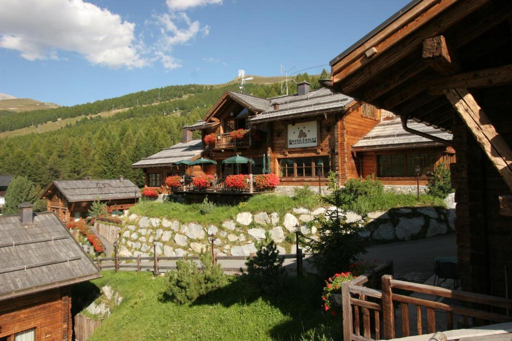 Park Chalet Village Livigno Kültér fotó